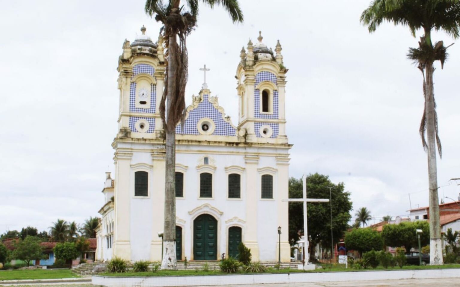 Padre compartilha vídeo erótico em grupo de mensagens da paróquia