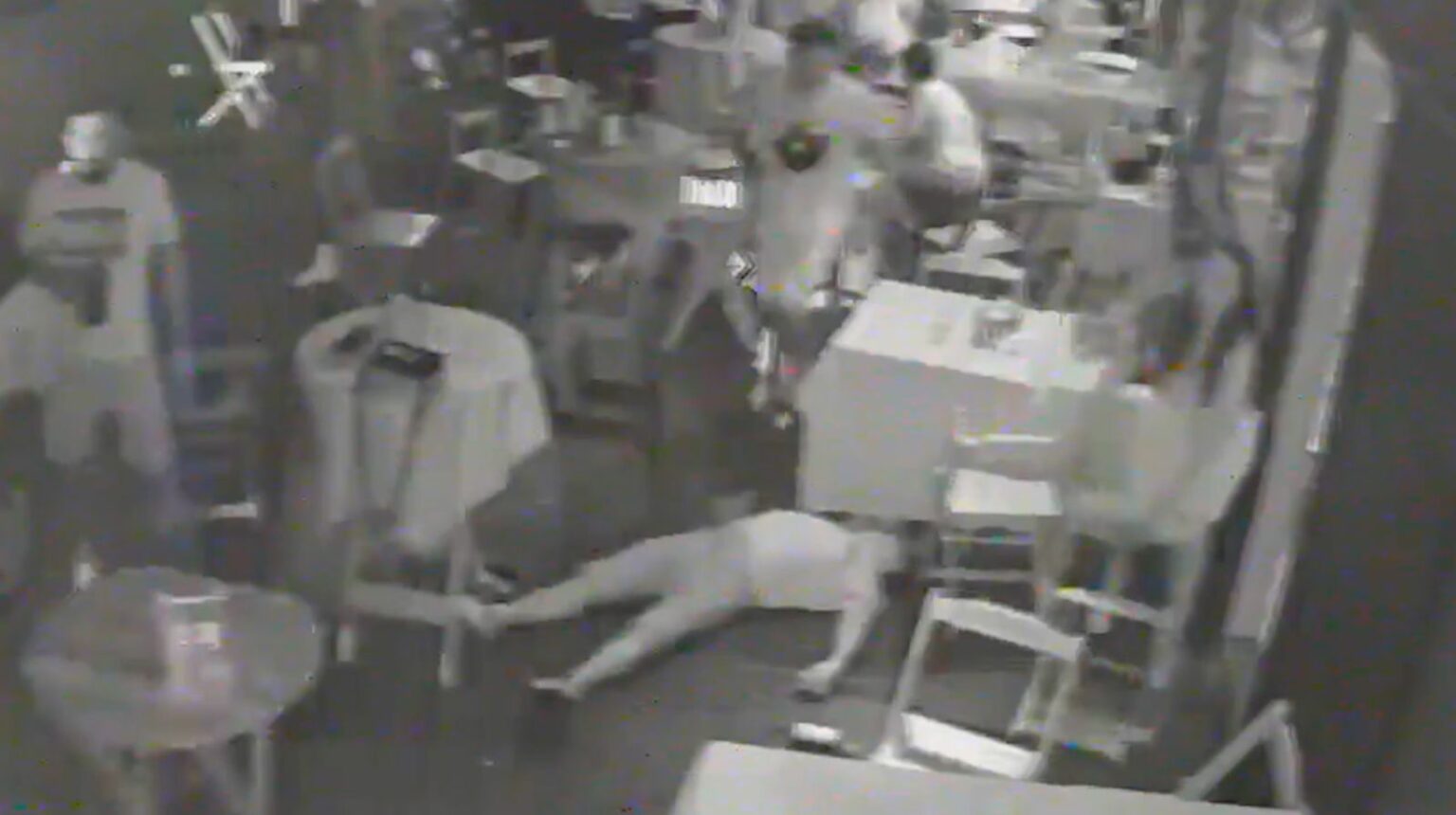 VÍDEO: PM mata homem com tiros na cabeça e é baleado por colega no Pará