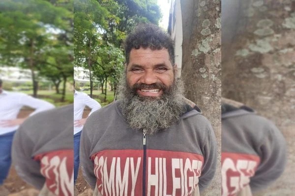 Flanelinha é preso por extorquir motoristas em estacionamento público