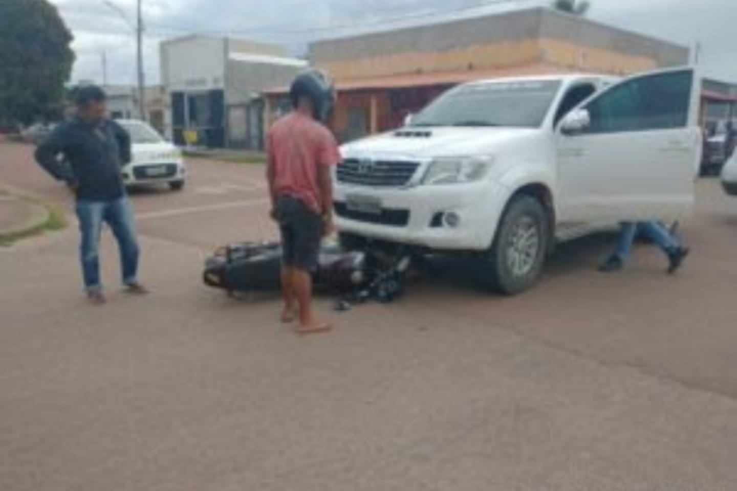 Motociclista é atingido por caminhonete ao avançar preferencial no Pará