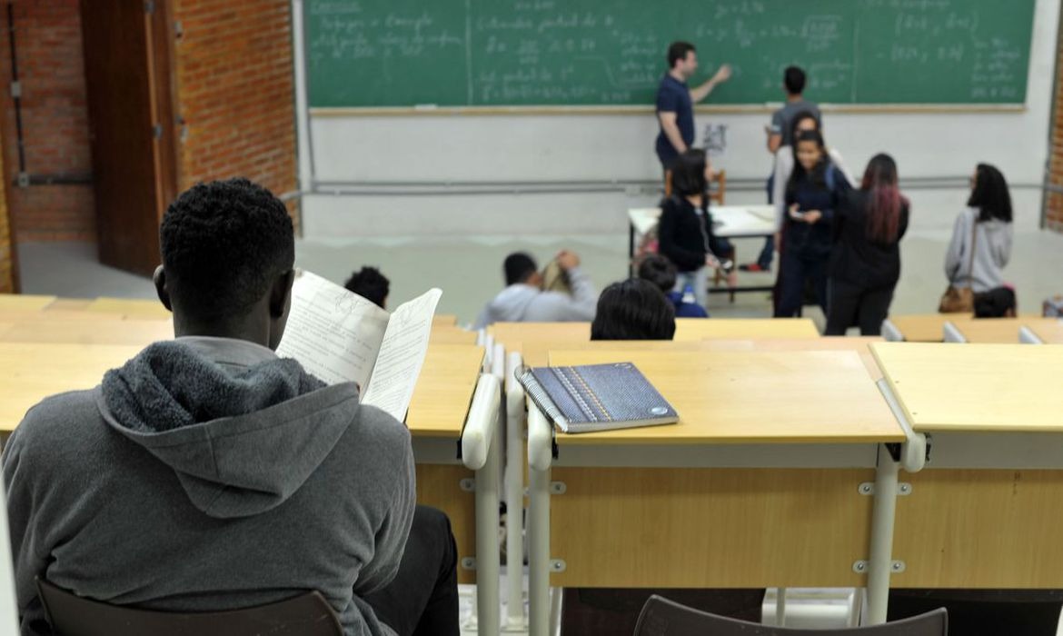 Prouni vai considerar nota das últimas duas edições do Enem