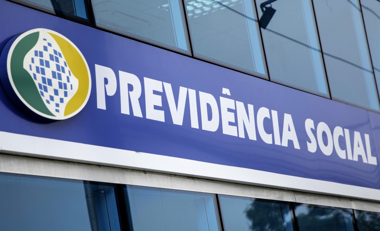 Aposentados do INSS vão receber quase R$ 800 milhões em atrasados