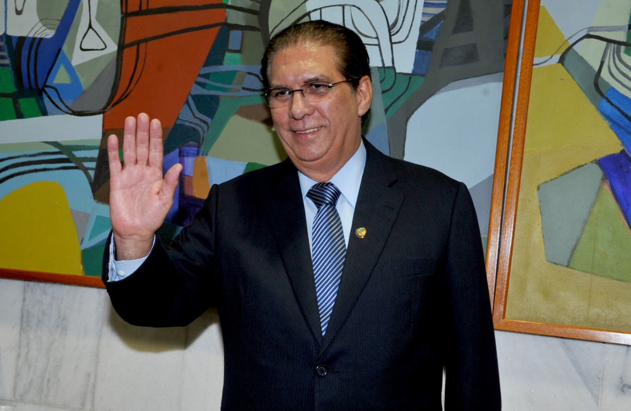 Senador Jader Barbalho testa positivo para covid-19