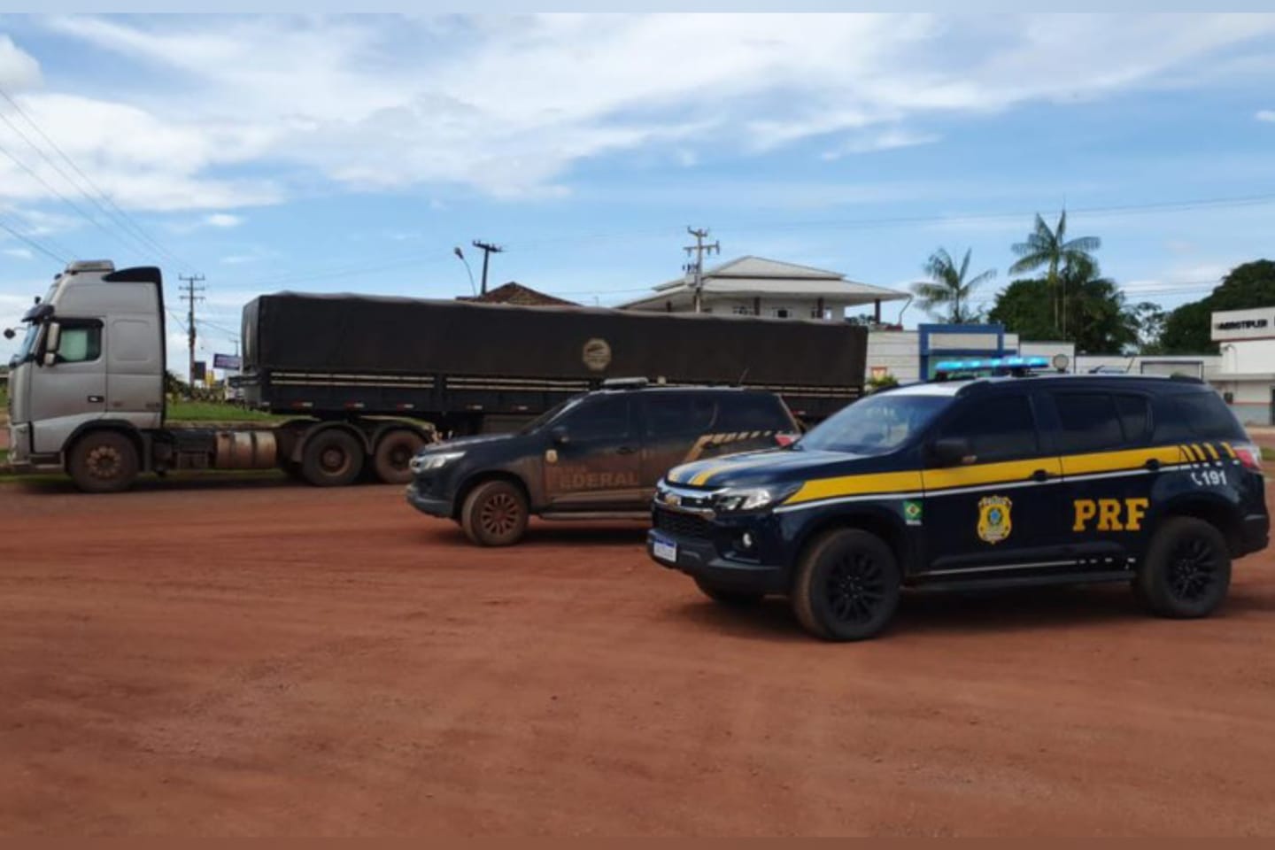 PRF apreende carga avaliada em mais de R$ 3 milhões no oeste do Pará