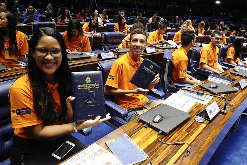 Programa Jovem Senador está com inscrições abertas