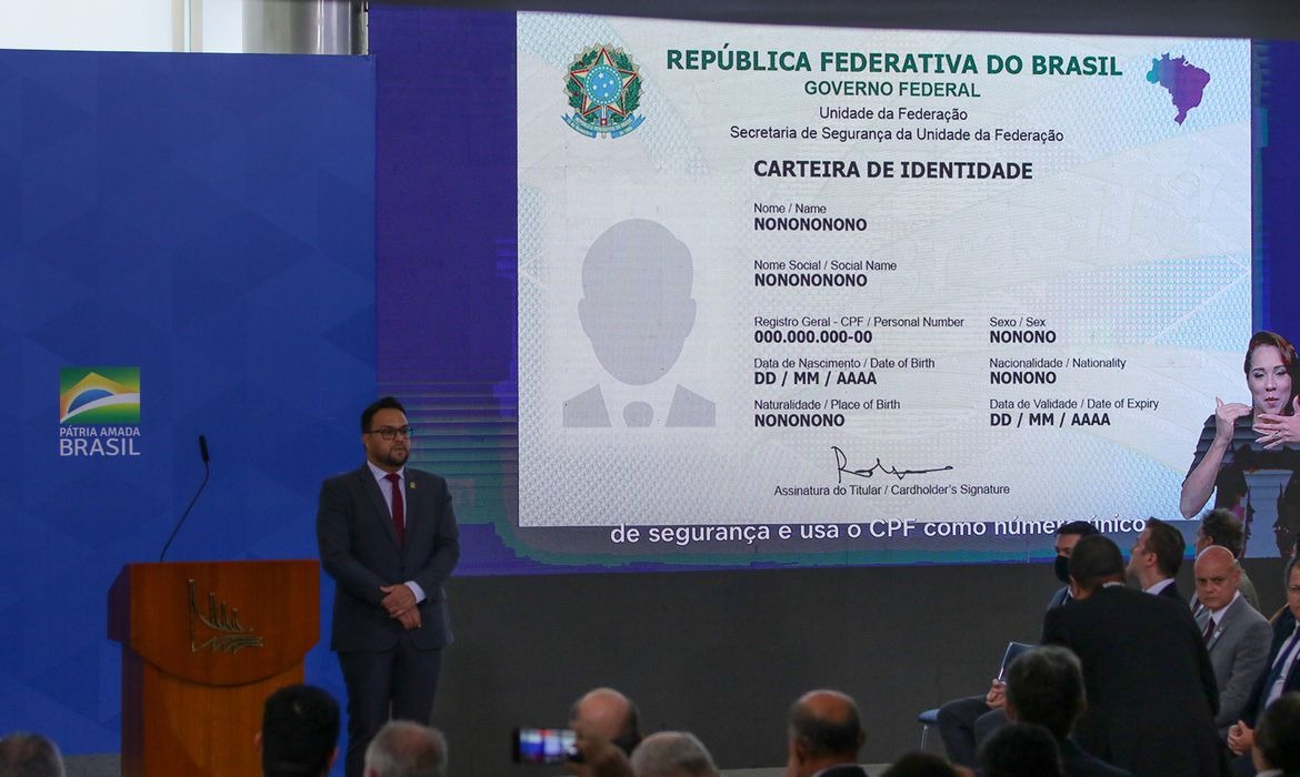 Governo lança carteira nacional de identidade com registro único no Brasil
