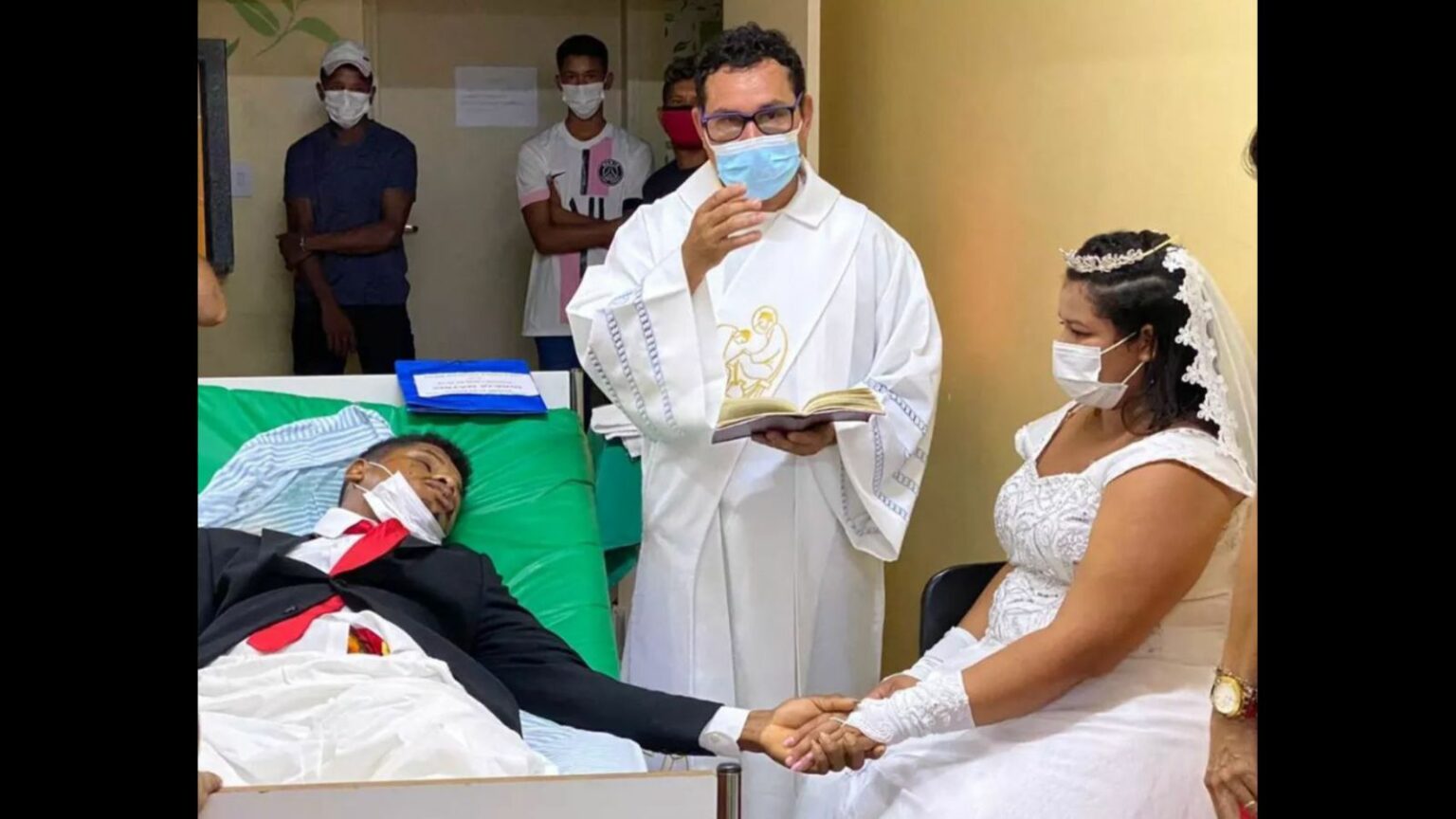 Homem se casa em hospital um dia após sofrer acidente, no Pará