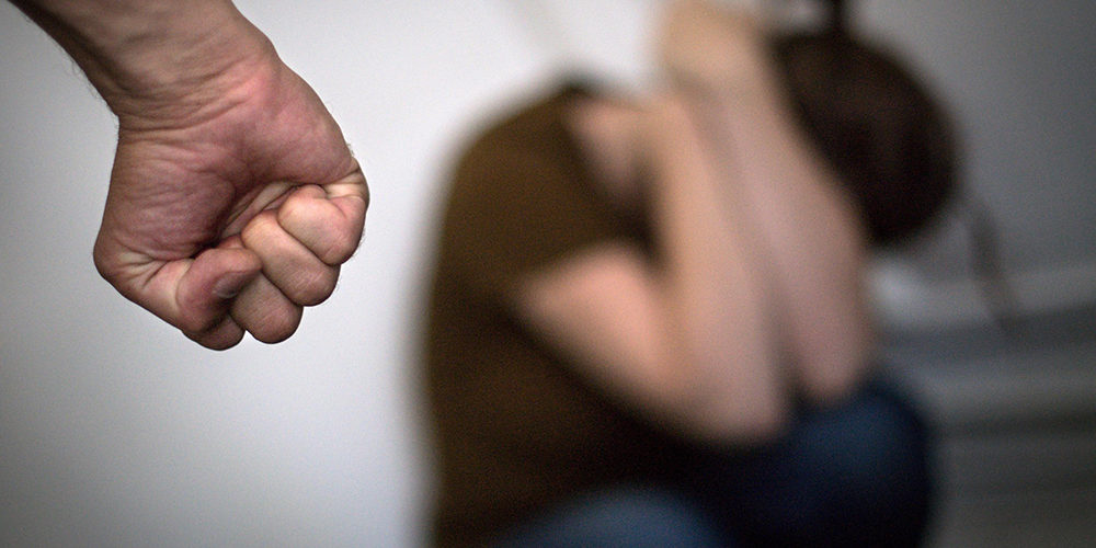 Marido dá soco na esposa por causa de som alto em Marabá