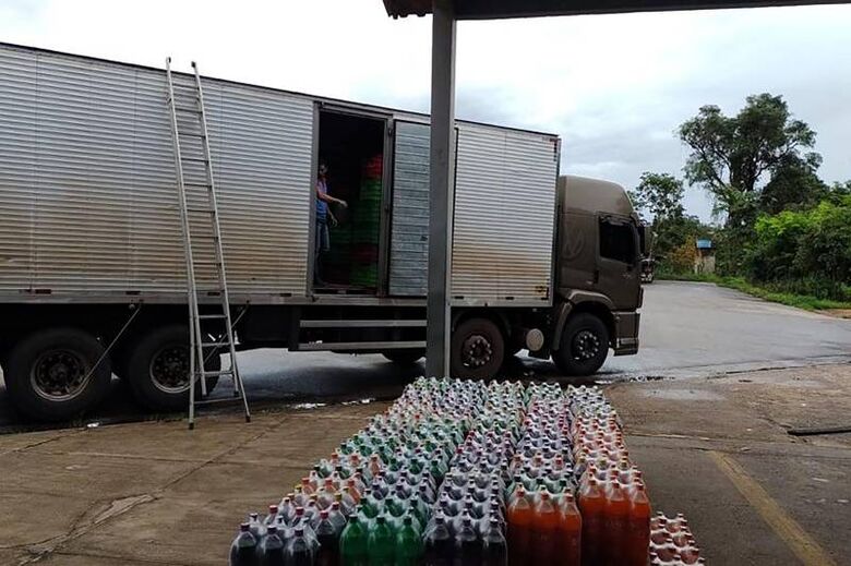 Sefa apreende cervejas e refrigerantes sem nota fiscal no sudeste do Pará