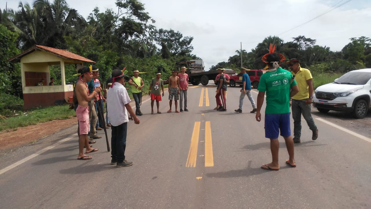 Manifestação indígena interdita BR-153 no sudeste do Pará
