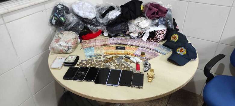PM apreende jovens com drogas, celulares roubados e dinheiro no nordeste do Pará