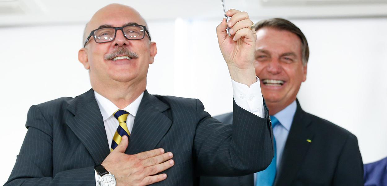 STF autoriza inquérito para investigar ministro de Bolsonaro