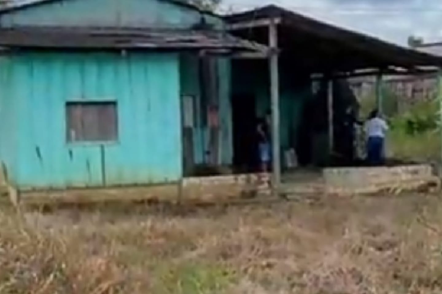 Jovem de 18 anos é encontrado enforcado dentro de casa abandonada no Pará