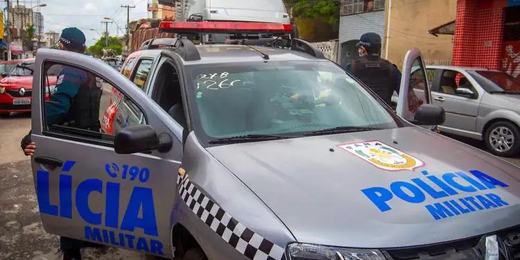 PM estoura ‘boca de fumo’ na ‘Vila do Rato’ em Marabá