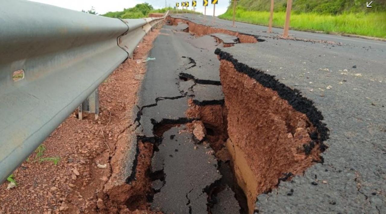 BR-230: trecho entre Altamira e Belo Monte desmorona