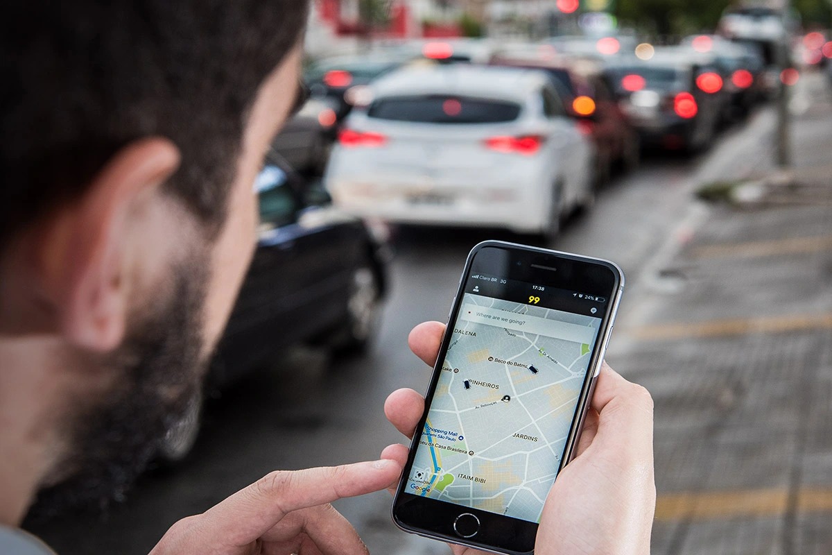 Vereadores viajam a São Paulo para ver como funciona aplicativo de mobilidade