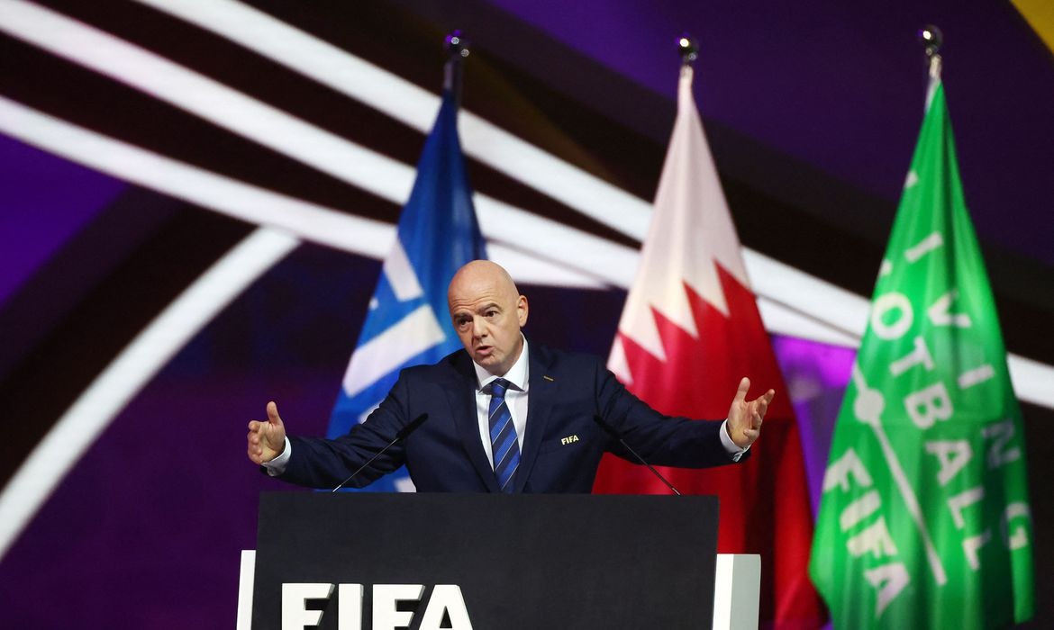 Presidente da Fifa recua de plano polêmico para Copa do Mundo a cada 2 anos