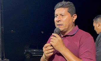 Pastor pediu propina em dinheiro e ouro, diz prefeito