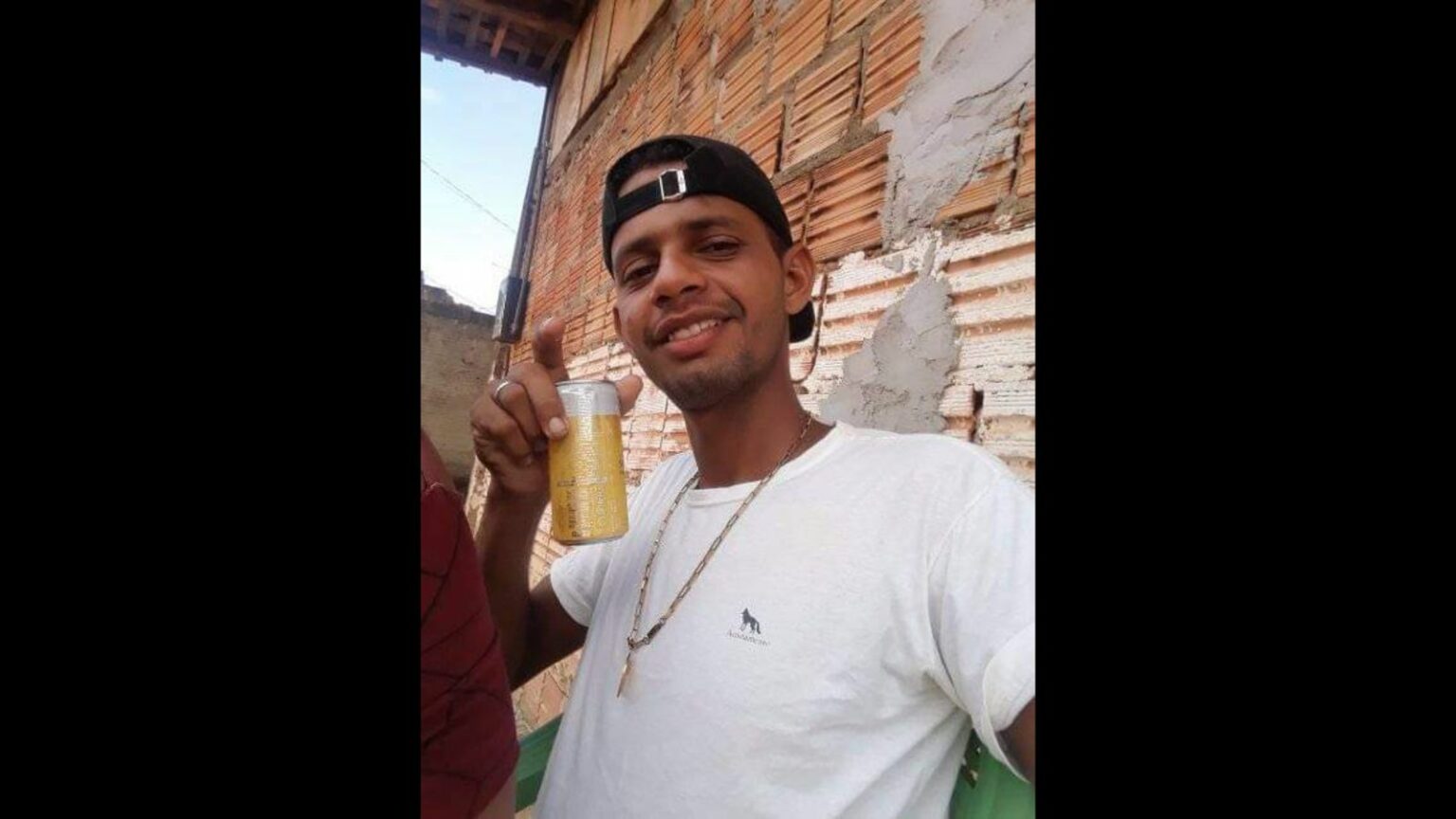 Homem é assassinado a tiros enquanto bebia na porta de casa em Marabá