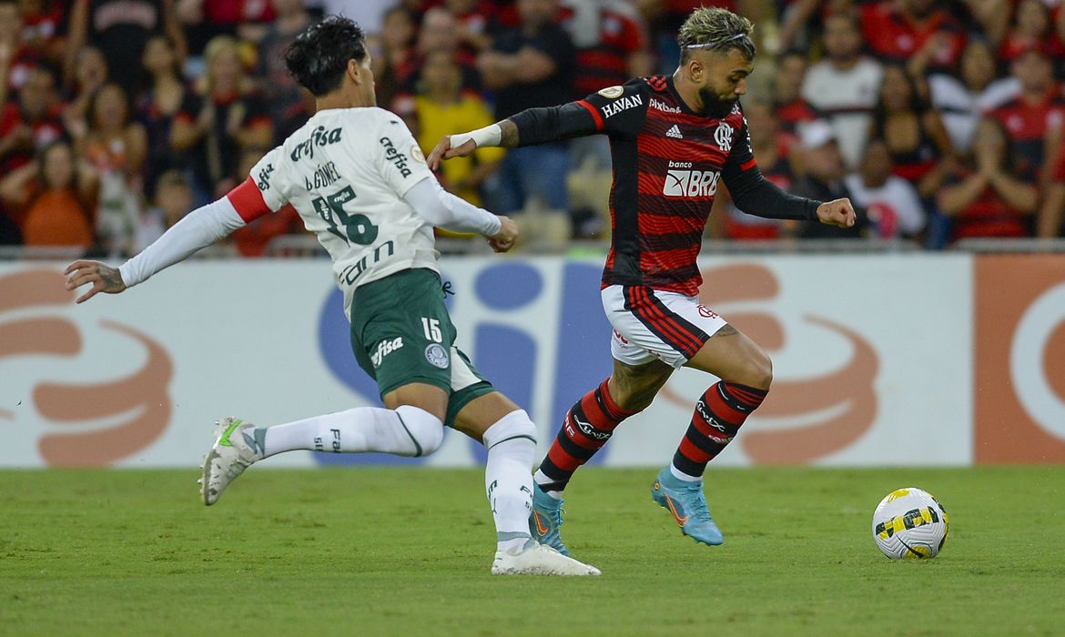 Flamengo empata com o Palmeiras e perde chance de liderar Brasileirão