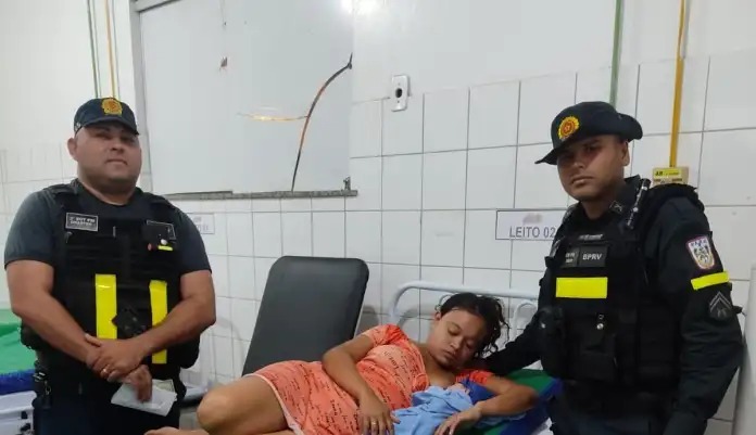 Policiais rodoviários realizam parto dentro de carro no interior do Pará