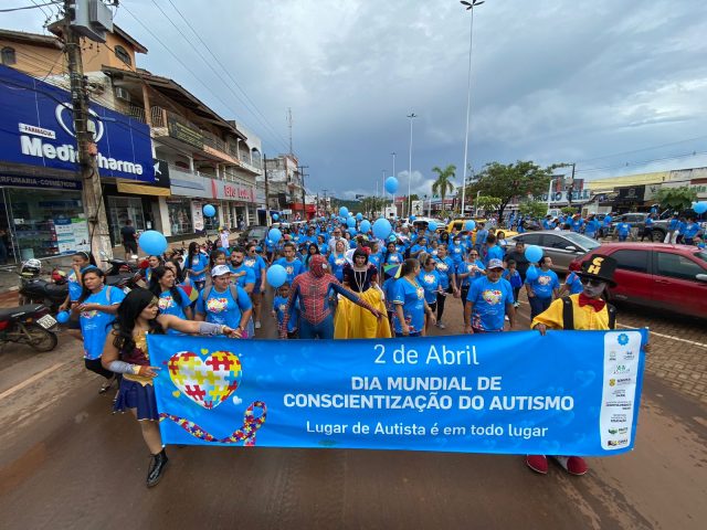 Prefeitura realiza caminhada para conscientização sobre autismo em Canaã dos Carajás