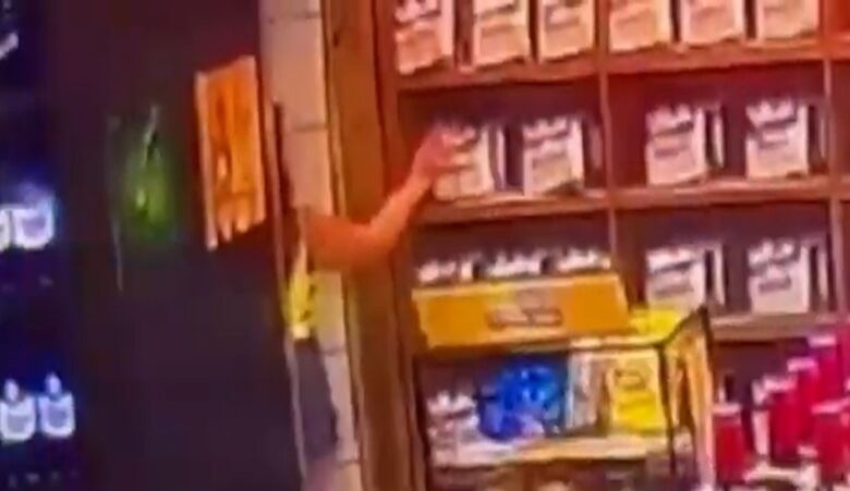 VÍDEO: Mulher é flagrada furtando garrafas de cerveja no Pará