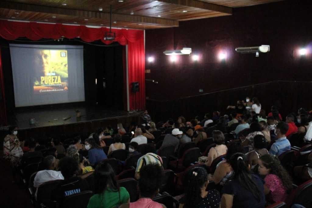 Marabá teve pré-estreia do filme Pureza no Cine Marrocos