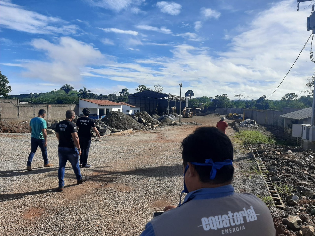 Operação de combate ao furto de energia leva 4 para a delegacia