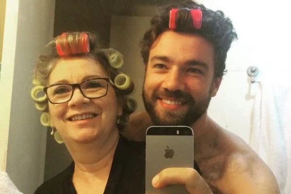 Hipster da Federal: Mãe detalha surto antes de morte do filho
