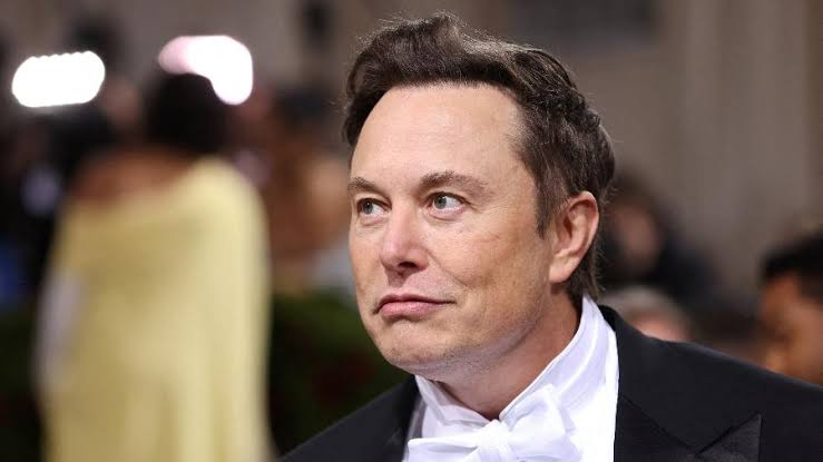 Elon Musk anuncia suspensão temporária da compra do Twitter