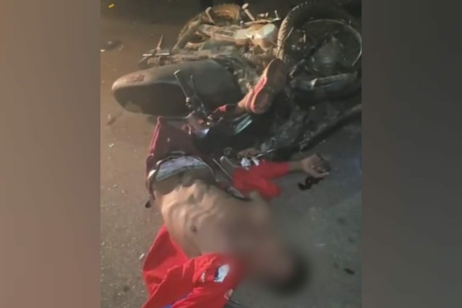 Batida entre moto e carreta mata jovem em São Domingos do Araguaia