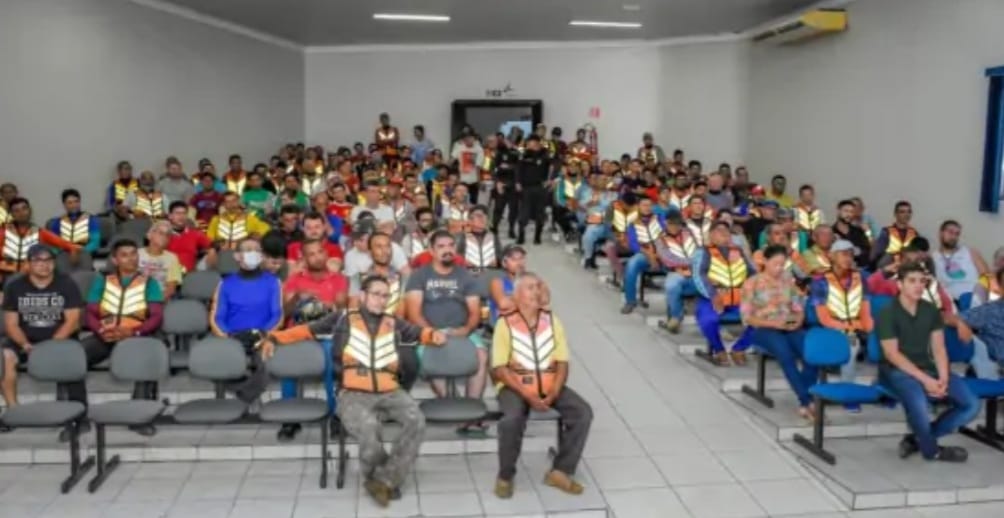 Mototaxistas tentam barrar serviço de “MotoUber” em Tucuruí