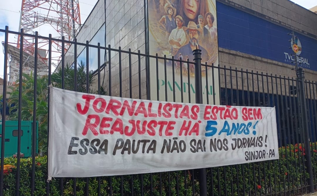 Jornalistas do Grupo Liberal paralisam atividades em Belém