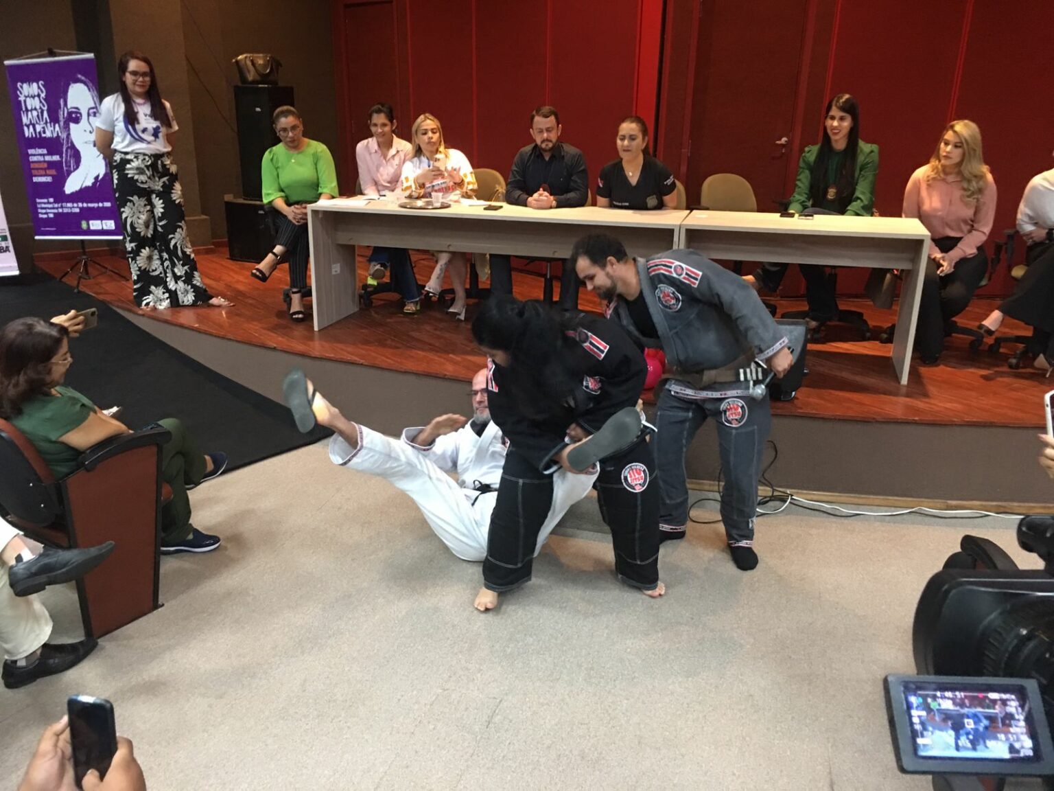 Técnicas de jiu-jitsu abrem ação de combate à violência doméstica em Marabá