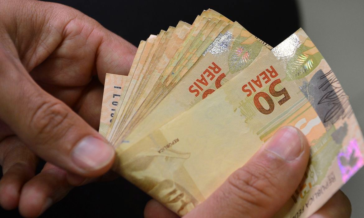 Irregularidade em consignado gera sanções a correspondentes bancários