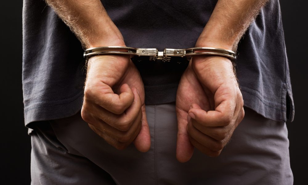 Pastor é preso suspeito de estuprar criança na Folha 12