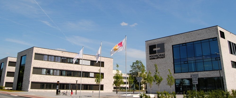 Ataque com faca dentro de universidade deixa vários feridos