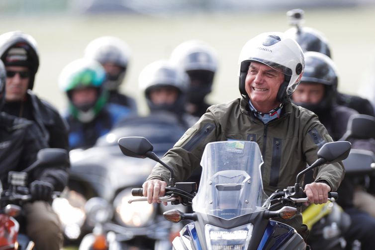 Bolsonaro participa de ato com motociclistas durante agenda no Pará