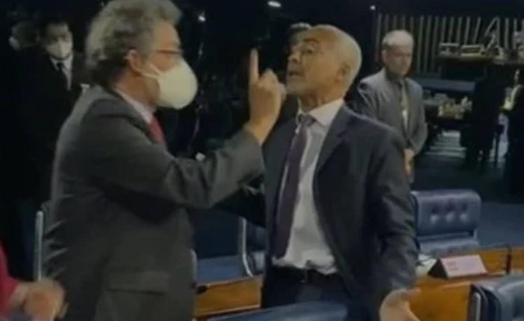 VÍDEO: Romário discute com senador paraense Paulo Rocha: ‘não põe dedo na minha cara’