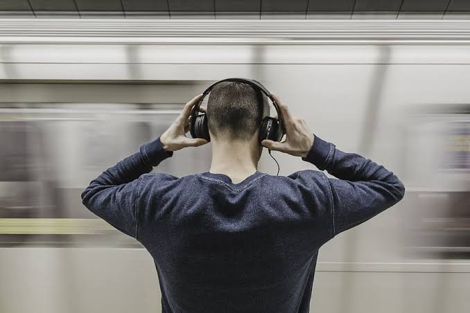 Funk é o ritmo que os brasileiros menos gostam, aponta estudo