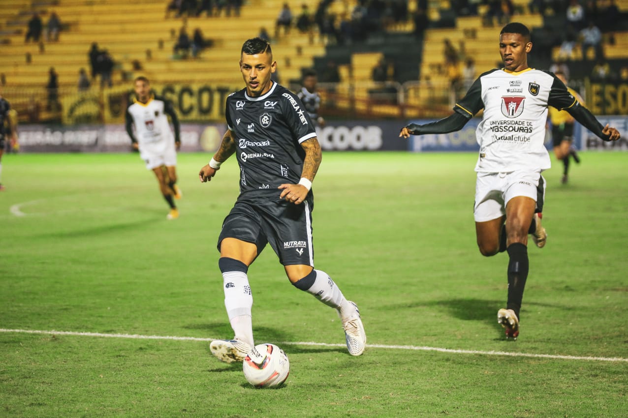 Remo joga mal e é goleado por 3 a 0 pelo Volta Redonda