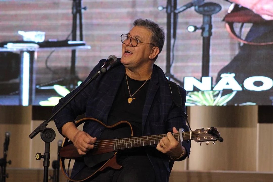Cantor gospel Nani Azevedo participa de culto em Marabá nesta segunda