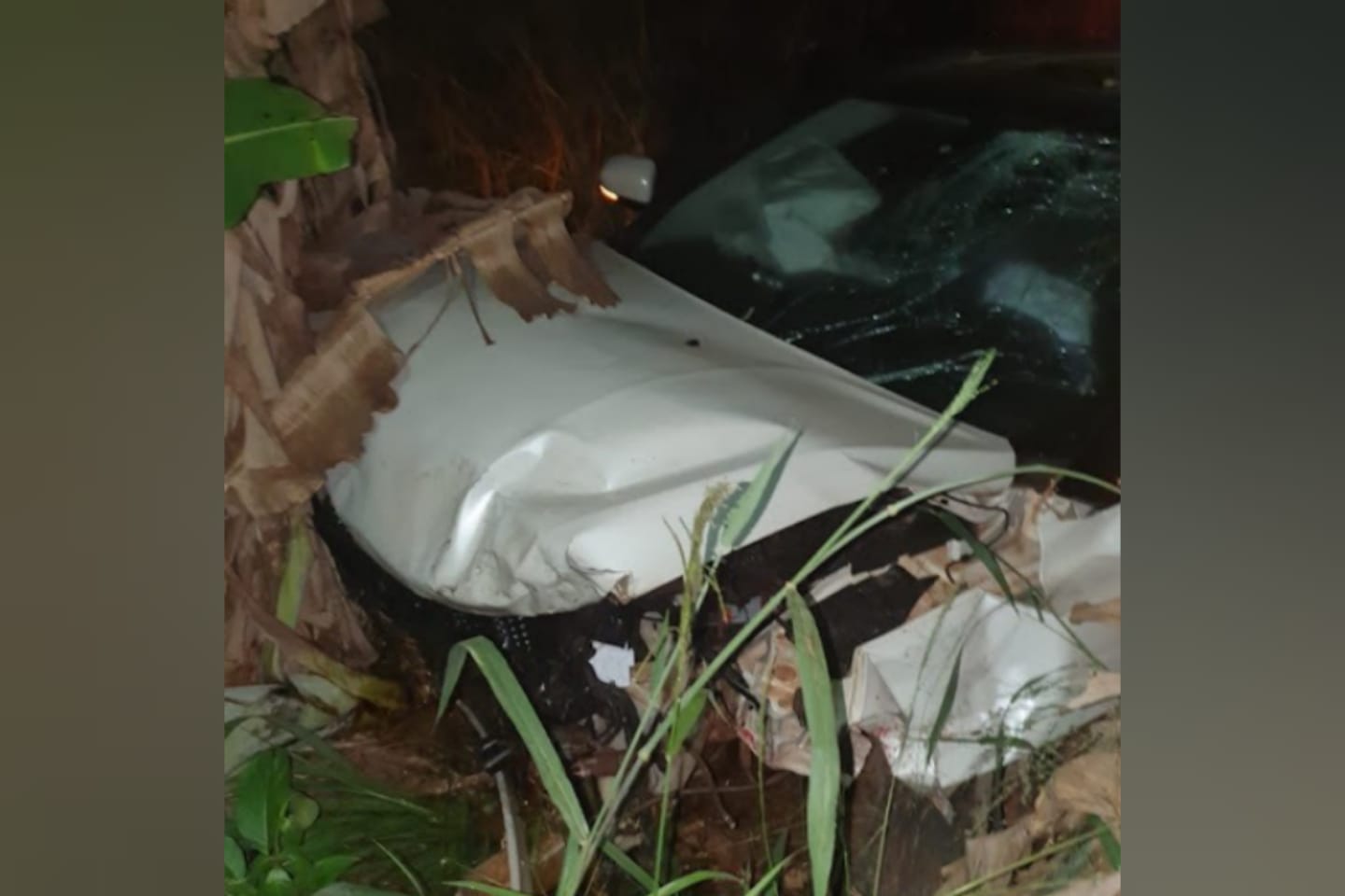 Grave acidente na PA-275 deixa duas pessoas feridas