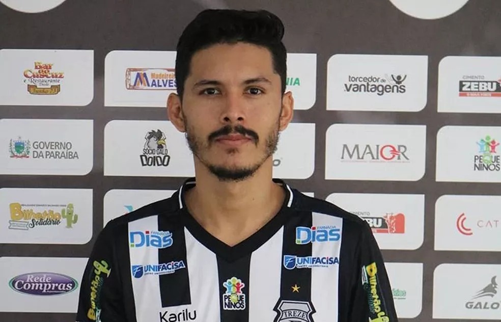 Destaque do Águia no Parazão, meia Adauto assina com o Castanhal para a Série D