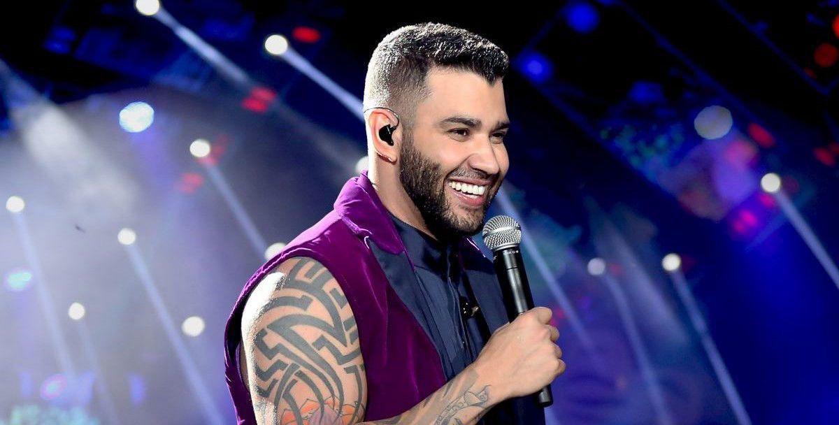 Gusttavo Lima é processado por citar número de celular em música