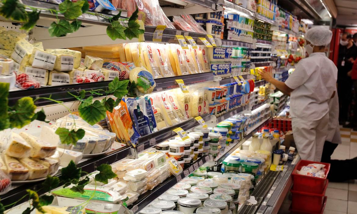 Cesta básica encerra semestre em alta no Pará