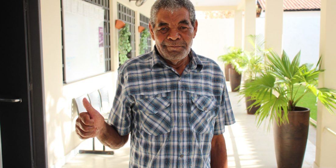 Após retirada de tumor no olho, andarilho é acolhido pela Prefeitura de Marabá