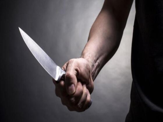 Homem mata irmão a facadas durante bebedeira e jogo de baralho