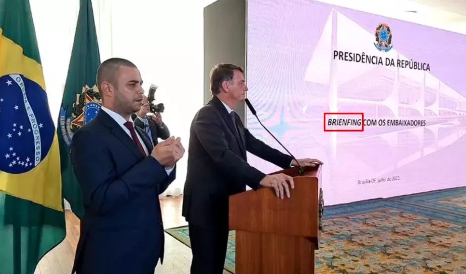 Apresentação de Bolsonaro a embaixadores tinha erro no 1º slide